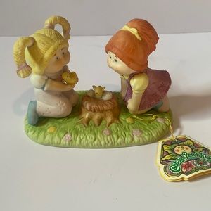 1984 Cabbage Patch Kids Porcelain Figurine Discovering New Life